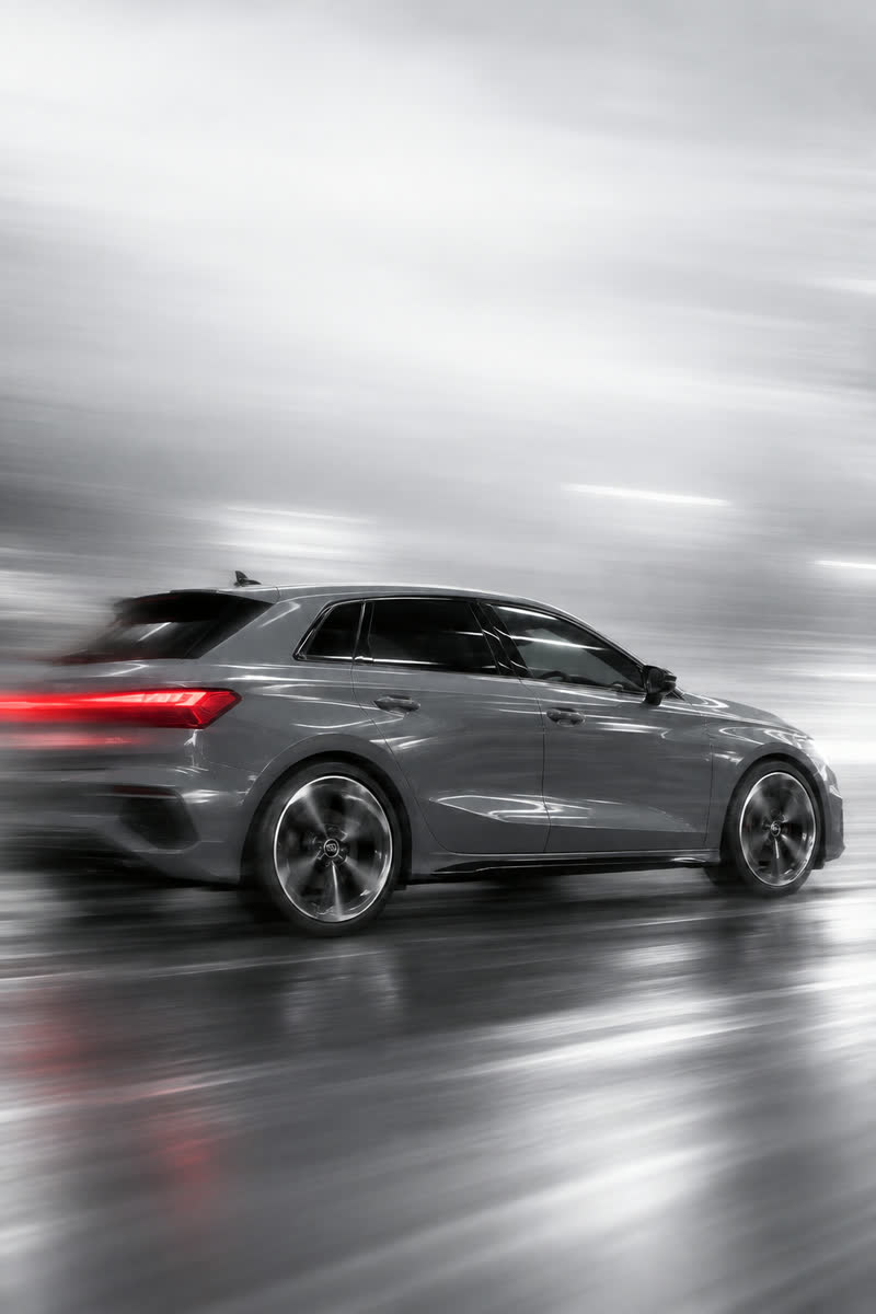 Audi A3 — кадр в стиле студии