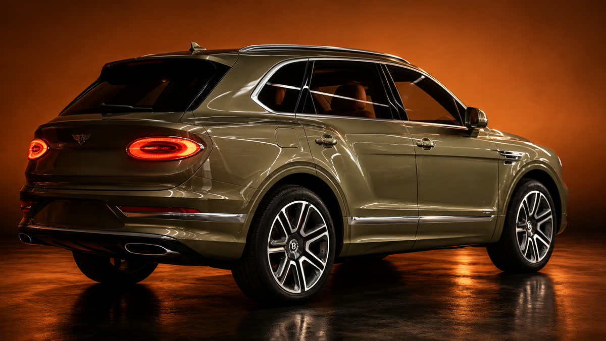 Bentley Bentayga — кадр в стиле студии