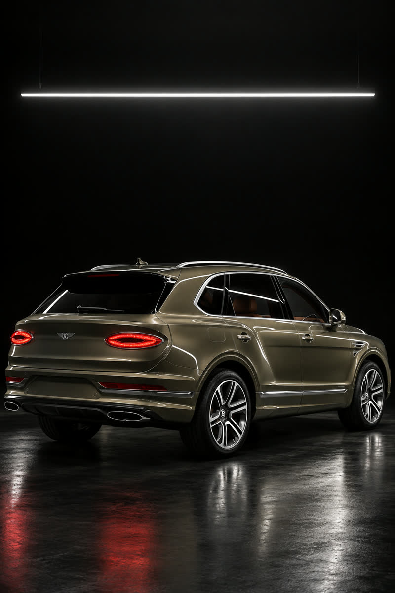 Bentley Bentayga — кадр в стиле студии