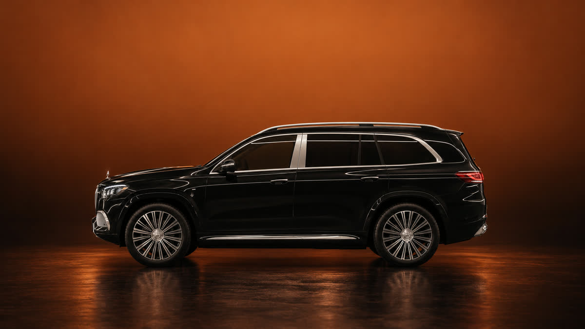 Mercedes-Maybach GLS — кадр в стиле студии