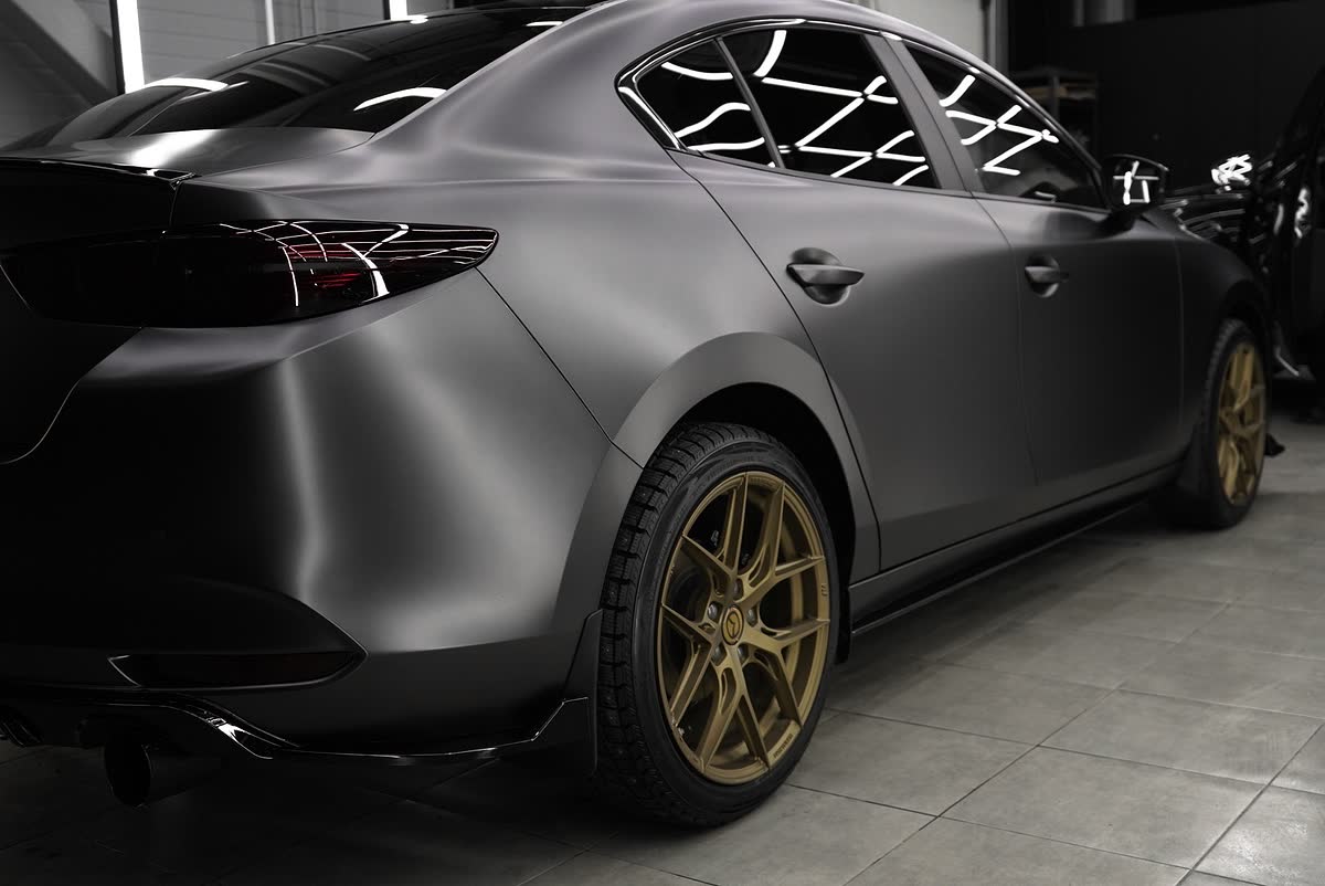 Корма матовой Mazda 3