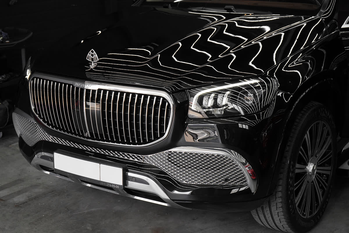 Mercedes-Maybach GLS спереди