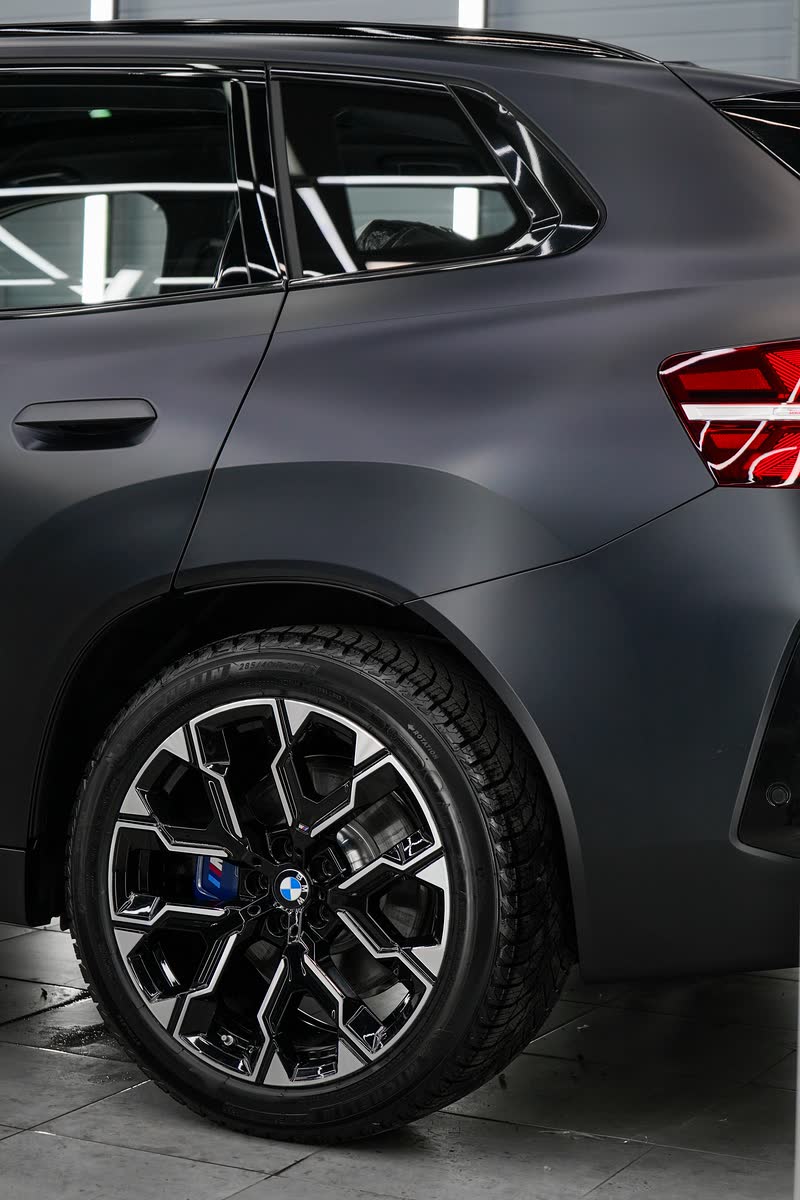 Колесо и бок BMW X3