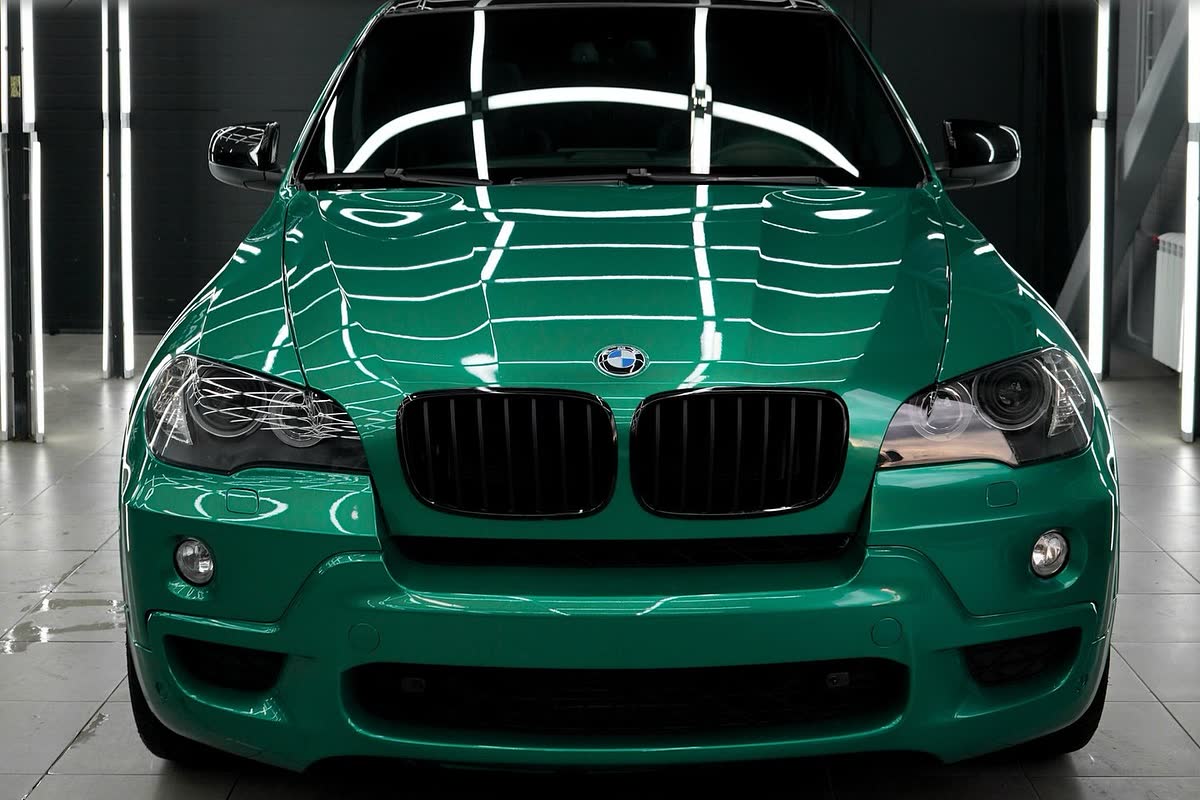 Оклейка в цвет · BMW X5: после
